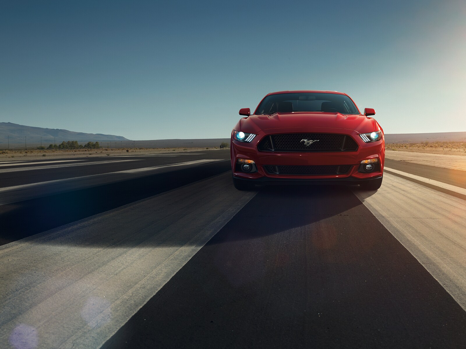 http://www.ford.com/global/2015mustang/img/gallery/front-end-tarmac/front-end-tarmac.jpeg