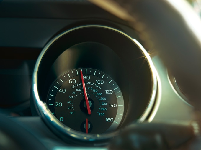 s550_gallery_804x510_speedometer.jpg