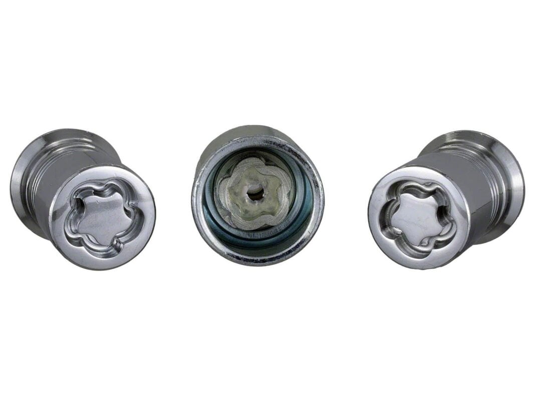 AKA-F-10 ラグ φ1500 Chrome Plated Wheel Locks for Exposed Lugs | Accessories | Ford.ca