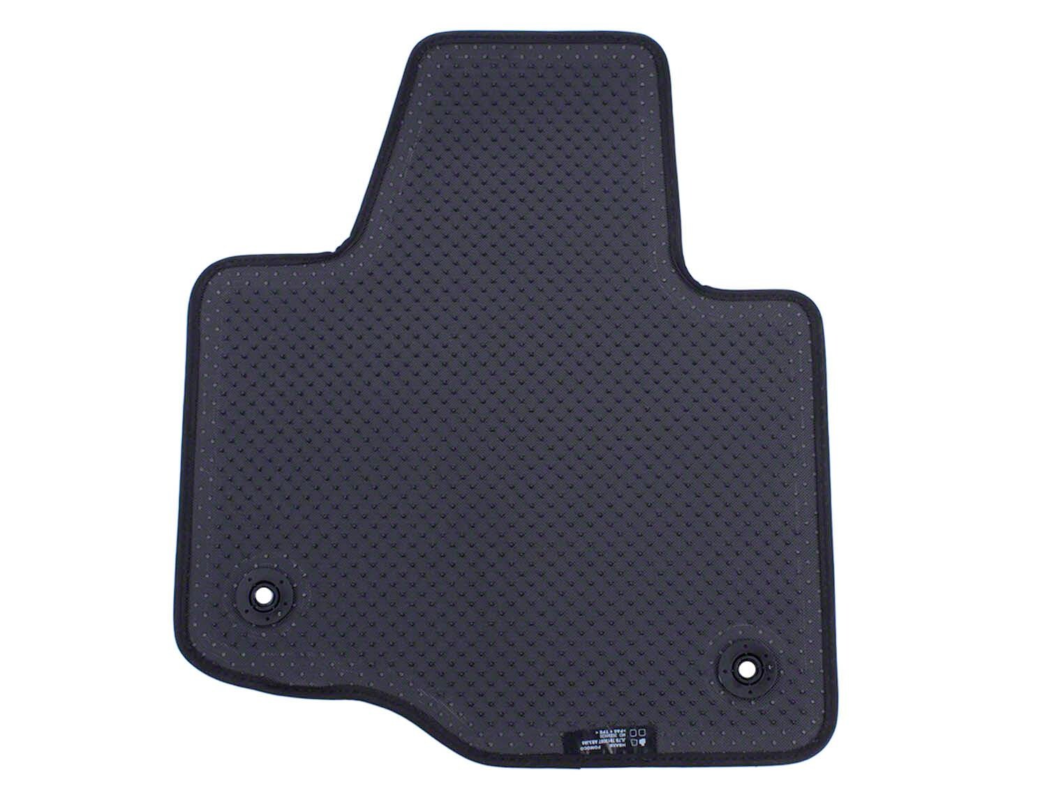 Navigator 2018-2023 4pc Black Carpet Floor Mat Set | Accessories