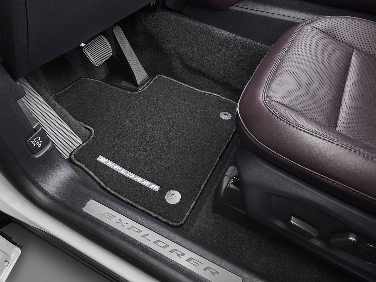 Explorer 2021-2026 4pc Carpeted Floor Mats | Accessories | Ford.com