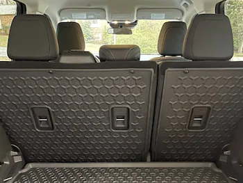 Protecteur de dossier arrière caoutchouté