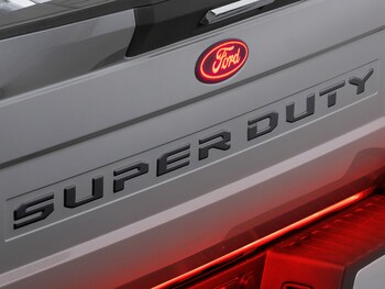 Super Duty 2020-2022 Black Platinum SS Tailgate Lettering