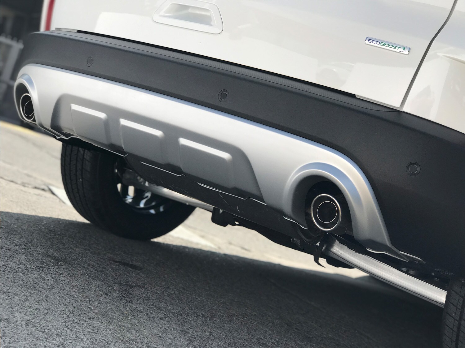 Escape 2020-2022 Air Design® Rear Skid Plate Kit Exterior Trim