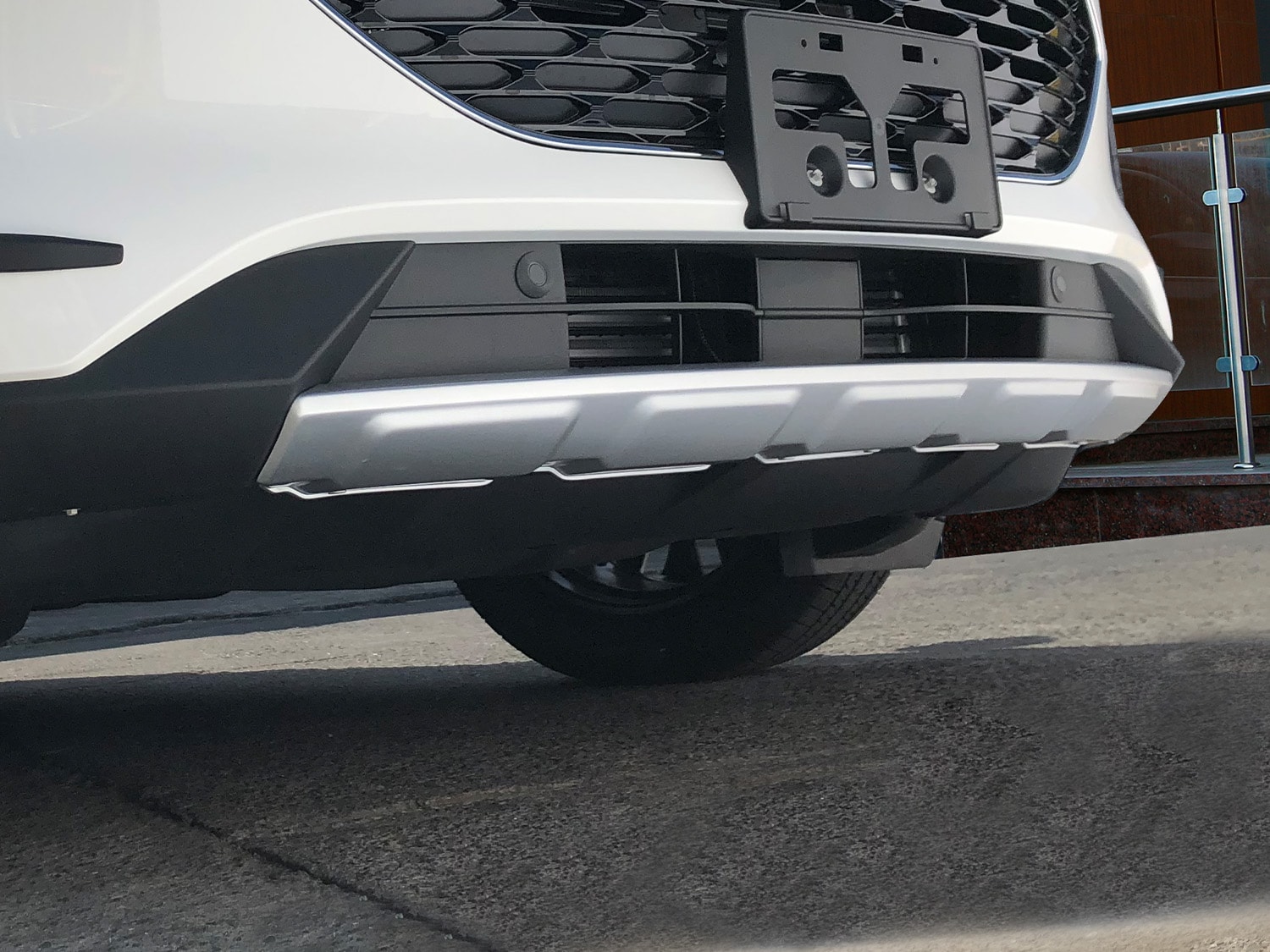 Escape 2020-2022 Air Design® Front Skid Plate Exterior Trim