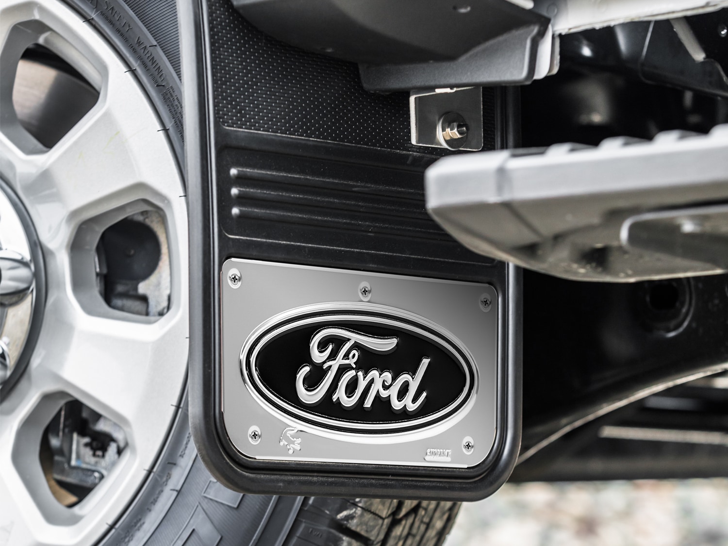 Super Duty 2023-2026 Gatorback Front Splash Guards w/Ford Oval