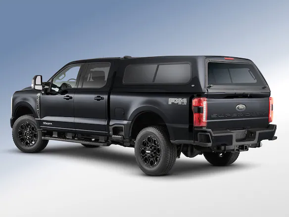 Super Duty® 2023-2026 Leer Group Agate Black Cab High Bed Cap w/o Roof Rack for 6.75 Bed, Paint Code UM - NON-RETURNABLE Main Image