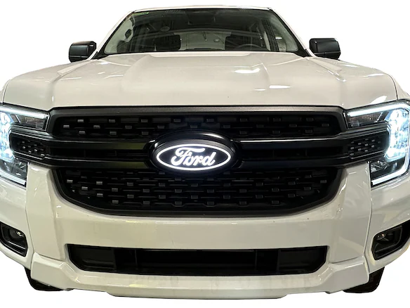 Ranger 2025 Front Lighted Ford Oval Main Image
