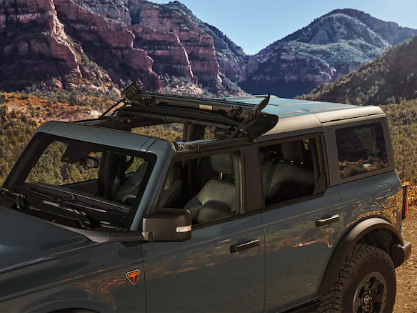 Bronco 4Dr 2021-2025 Sunrider Soft Twill for Hard Top Main Image