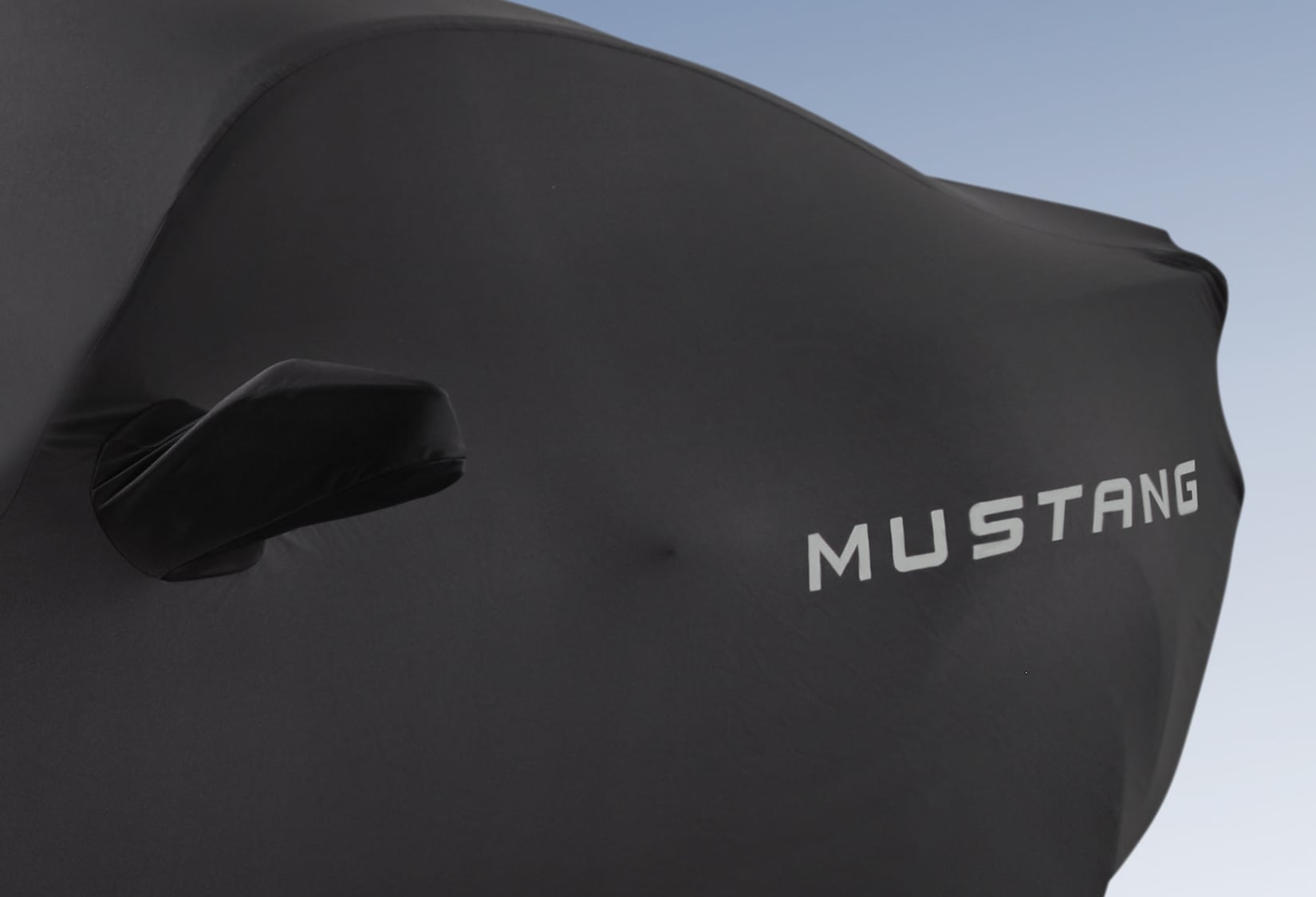 ★24-25FW新作★WITHOUTSUMMER★Fuzzy reversible mustang Mustang 2024-2025 Coverking® Black Full Vehicle Indoor Cover