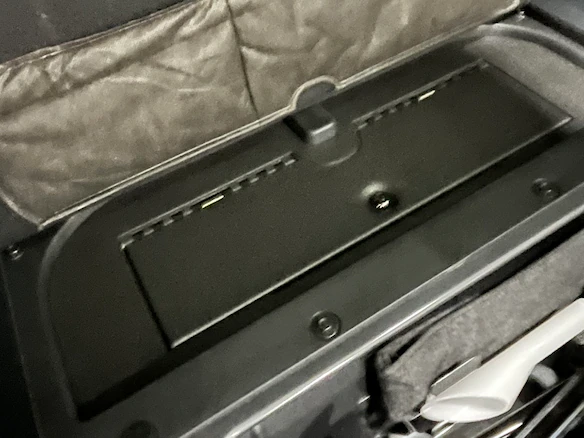 Bronco 2025 Console Vault Rear Under Floor In-Vehicle Safe Main Image