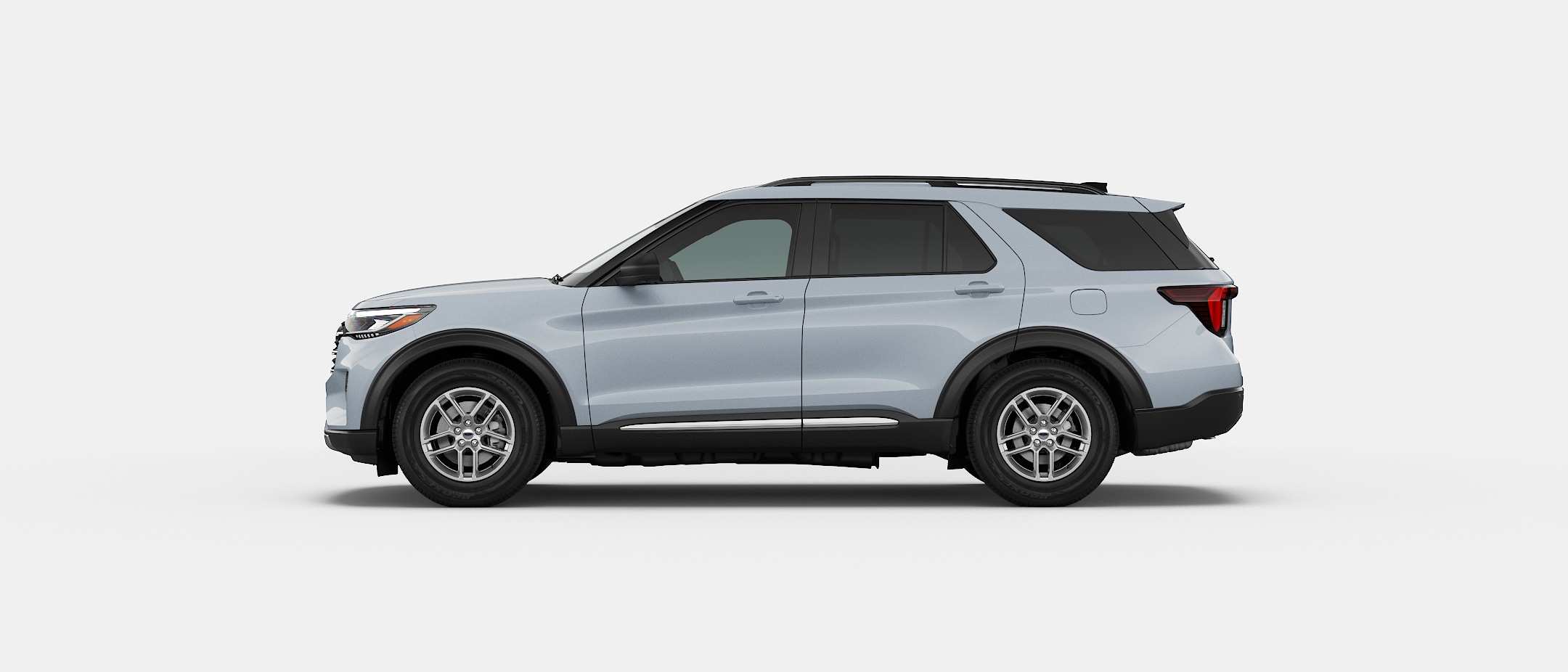 Ford Explorer thumbnail 4