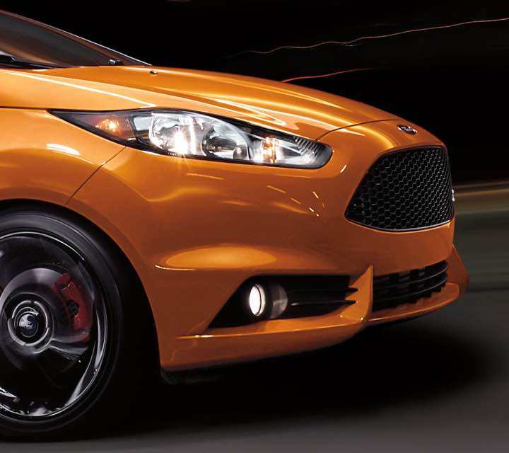 Fiesta ST en Orange Spice Metallic Tri-coat
