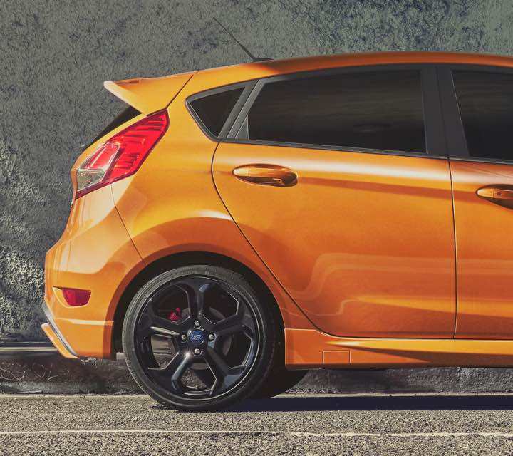 Fiesta ST de perfil