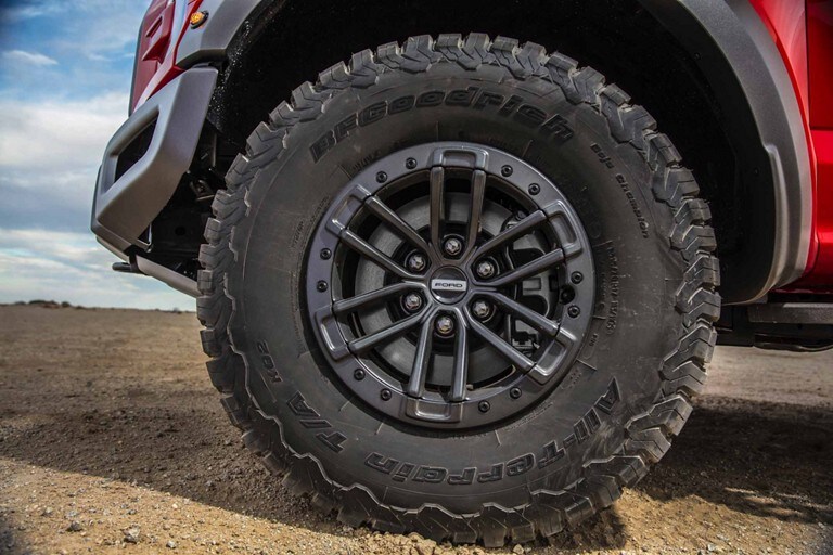 2019 Ford F 150 Raptor Truck Model Highlights Ford Com