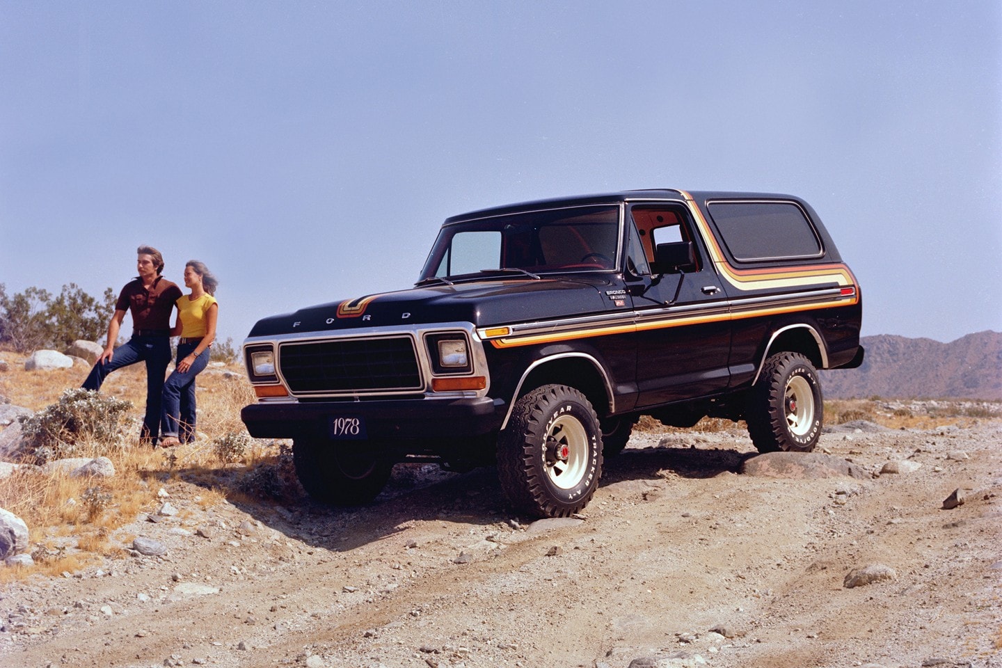 Ford Bronco Ranger X L T 1978 en Raven Black con paquete Free Wheeling  