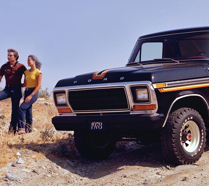 Ford Bronco Ranger X L T 1978 en Raven Black con paquete Free Wheeling  