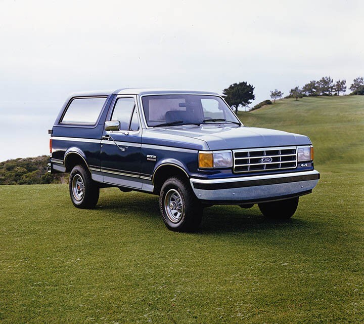 Ford Bronco X L T 1987 