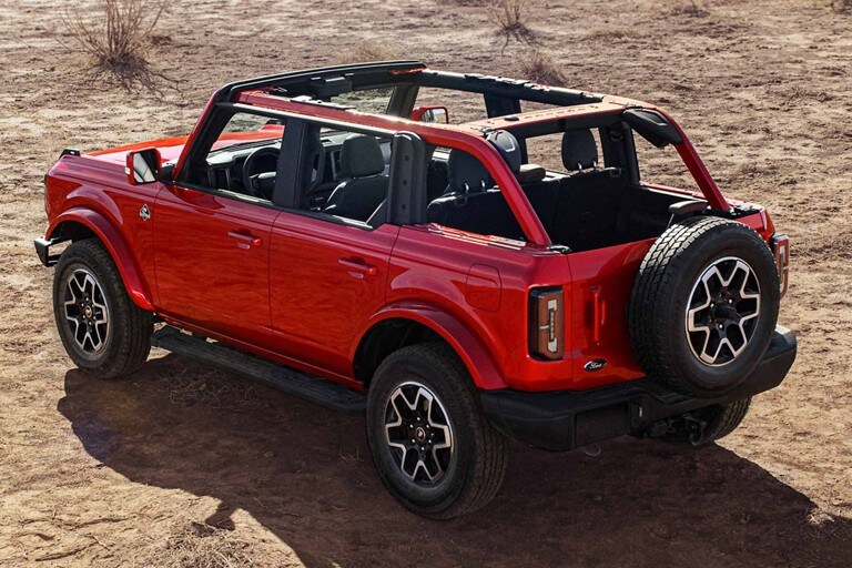 2023 Ford Bronco® Outer Banks® in Race Red