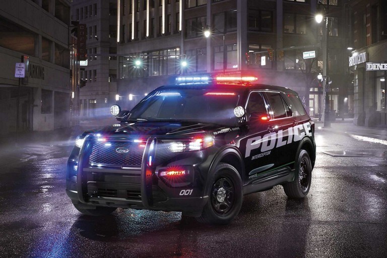 Front end lighting of the ford police interceptor utility