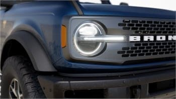 Headlamps – LED with LED Signature Lighting