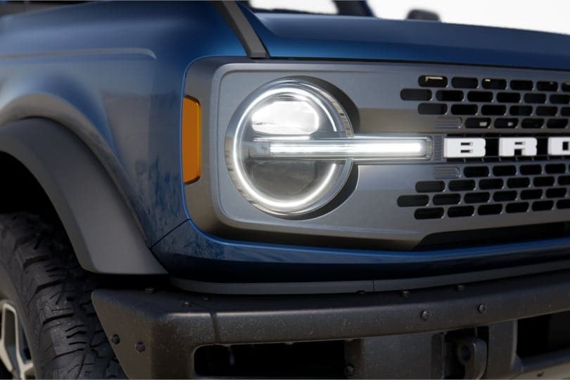 Headlamps – LED with LED Signature Lighting