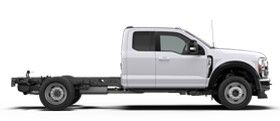 2026 Ford Super Duty® Chassis Cab F-450 XLT in Oxford White