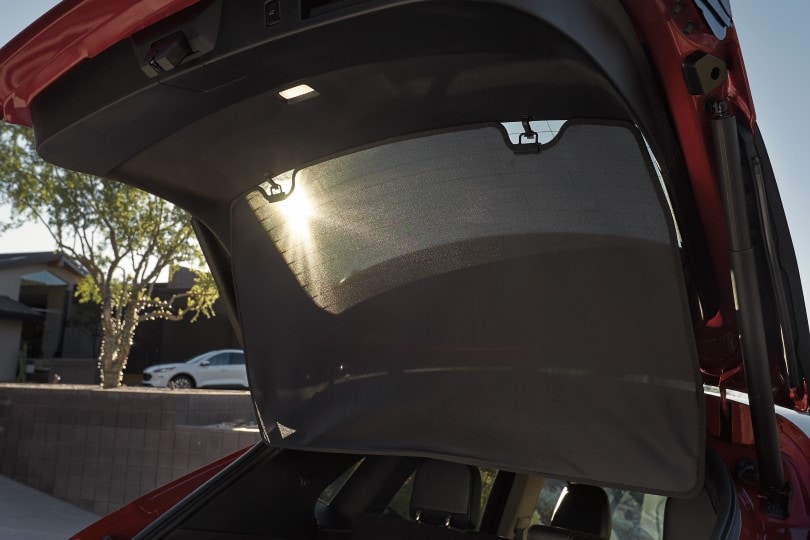 Easy Access Cargo Shade