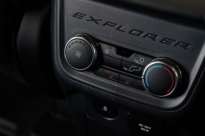 Second Row HVAC Controls