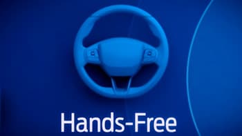 BlueCruise Hands-Free Highway Driving Equipped (90-Day Trial)​