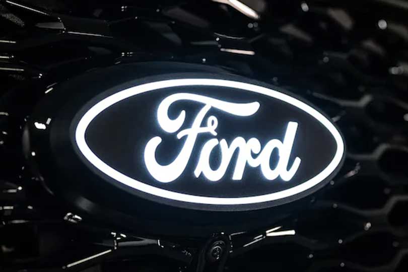 Illuminated Ford Logo Badge