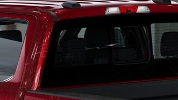 Rear (Backlight) – Power-Sliding with Privacy Glass and Defrost