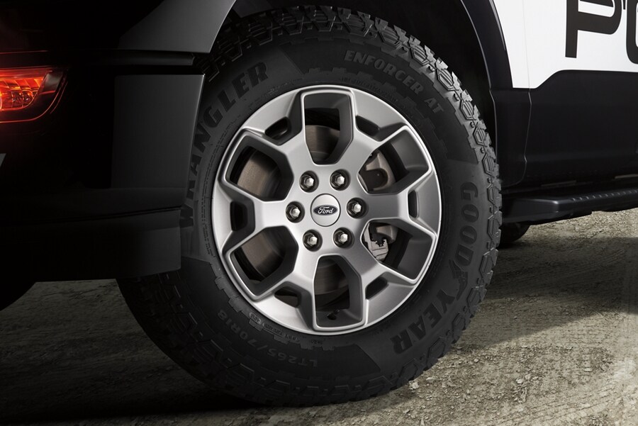 Tire of the f 1 50 police responder