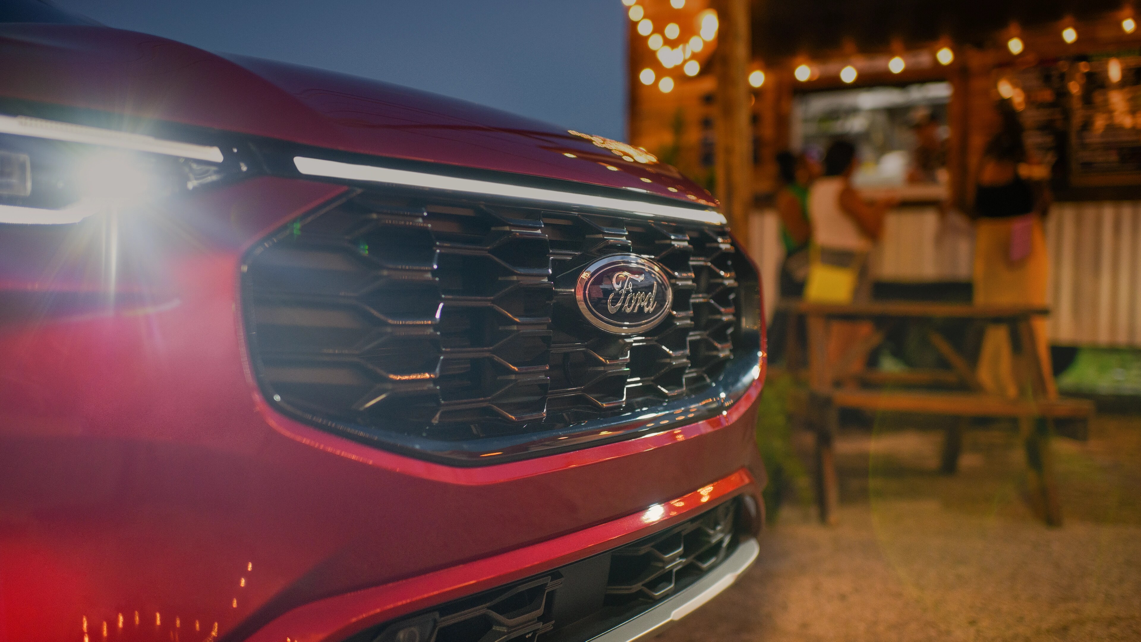 Gros plan sur l’avant d’un VUS Ford Escape® 2025