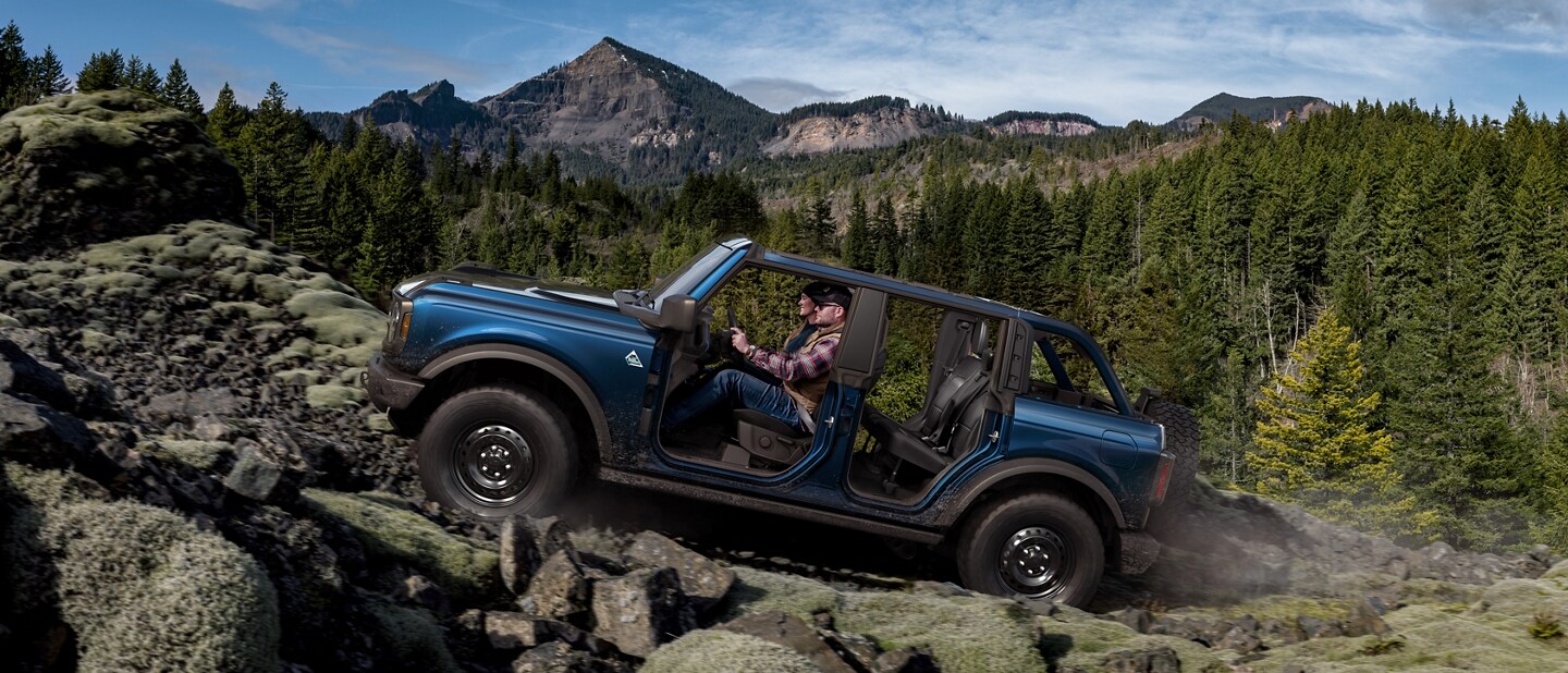 2021 Ford Bronco Suv The 2 Door 4 Door Bronco Is Back