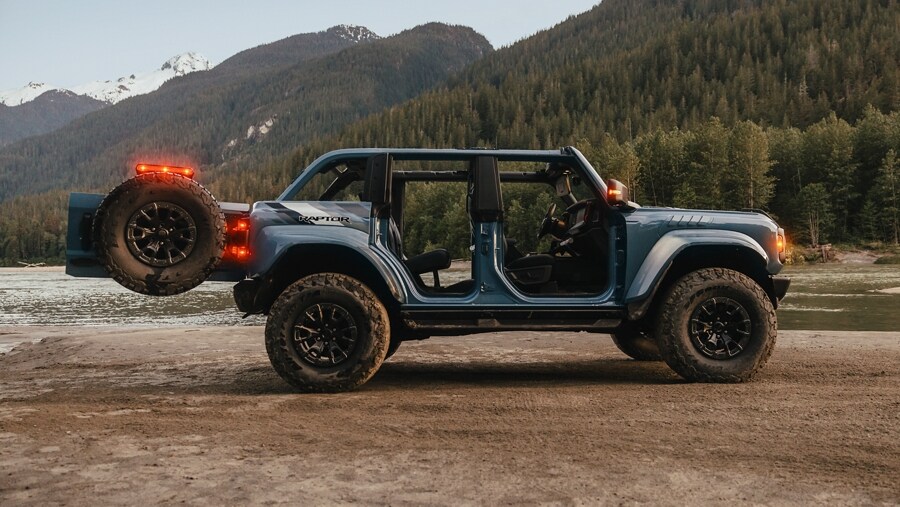 2025 Ford Bronco Trim Level Features