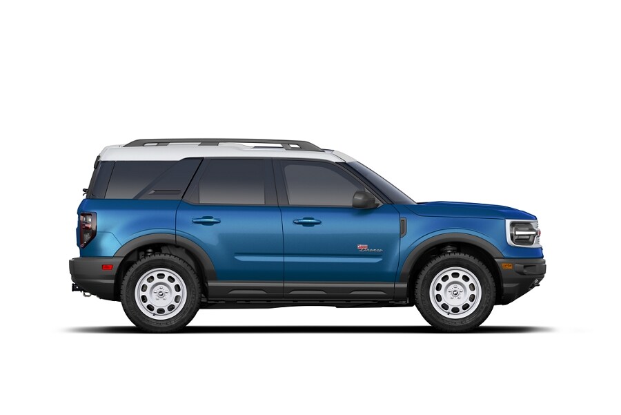 Se muestra el modelo Ford Bronco® Sport Heritage Limited 2023 de perfil