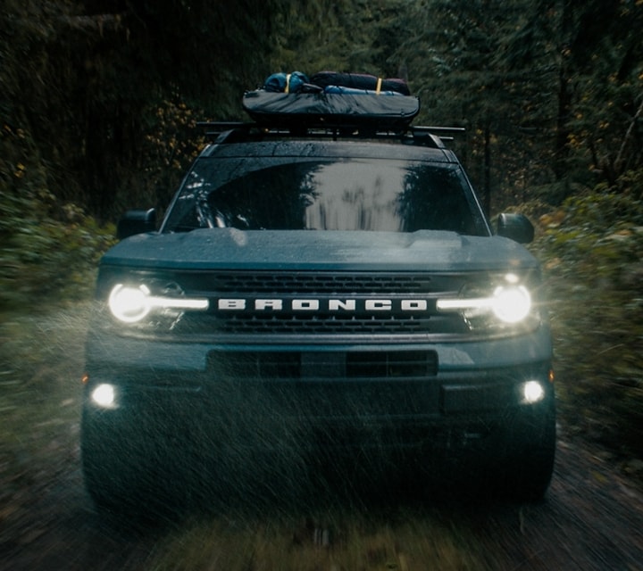Showing the 2023 Ford Bronco® Sport front end and showcasing the headlamps