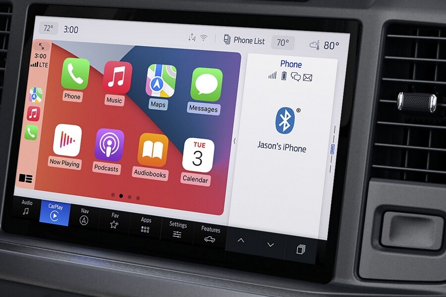 2023 Ford Super Duty® truck center screen showing wireless Apple Carplay® and Android Auto™