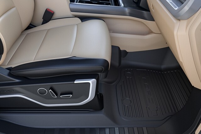 2023 Ford Super Duty® Chassis Cab front seating with optional vinyl flooring