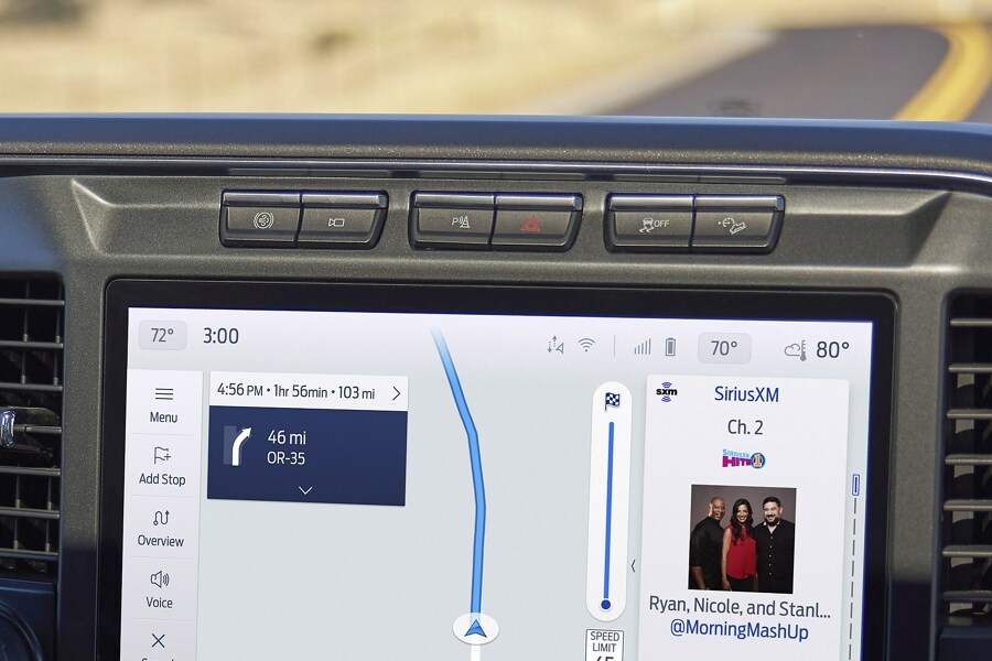 Botones del freno de escape del motor de la Ford Super Duty® Chassis Cab 2023
