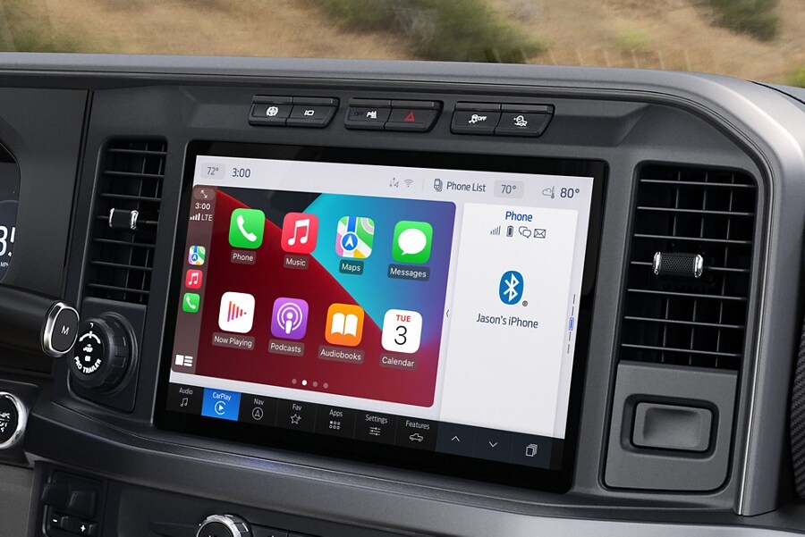 2024 Ford Super Duty® truck center screen showing wireless Apple Carplay® and Android Auto™