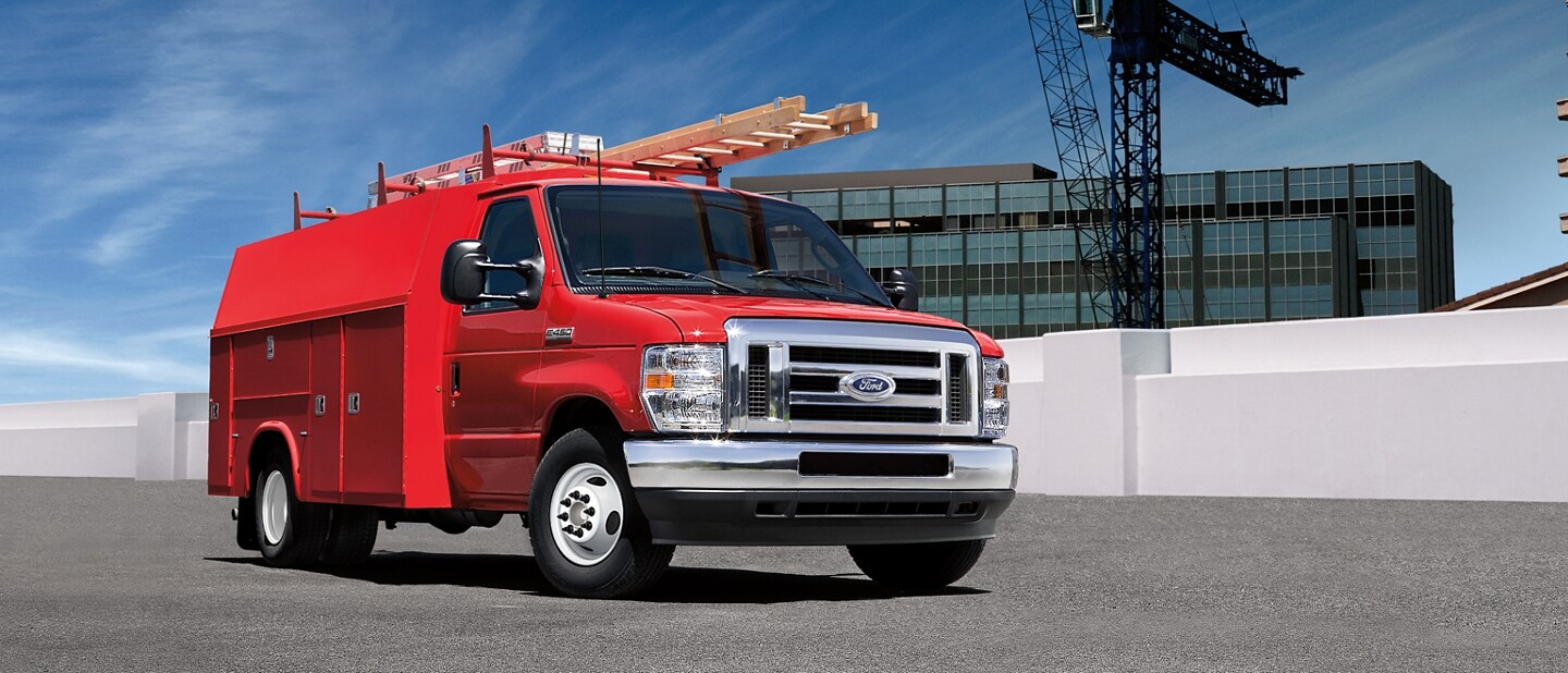 Ford E-Series Cutaway 2024 con mejora de carrocería para contratistas