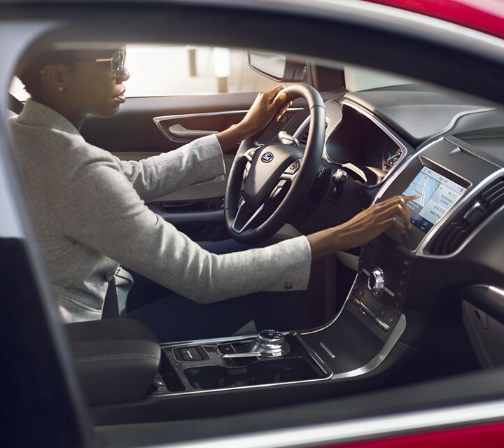 2020 Ford Edge Suv Efficient And Comfortable Ford Com