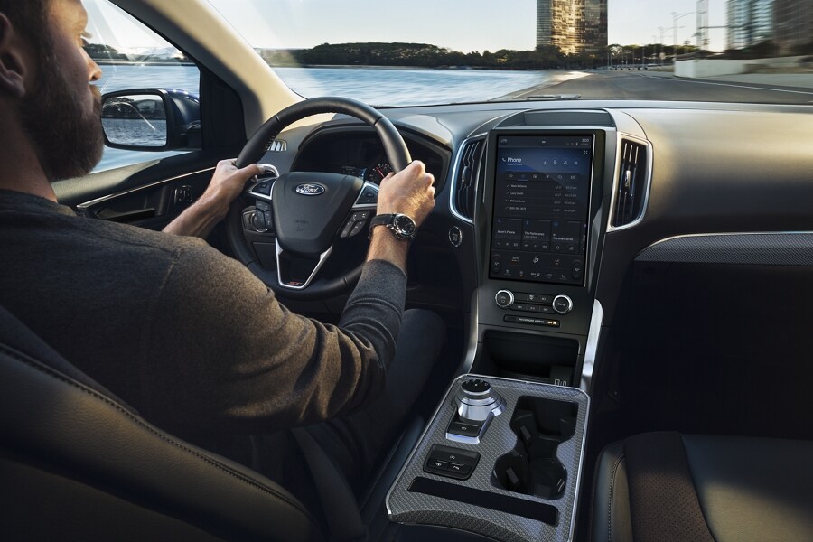 Interior shot of a 2022 Ford Edge with 12-inch touchscreen