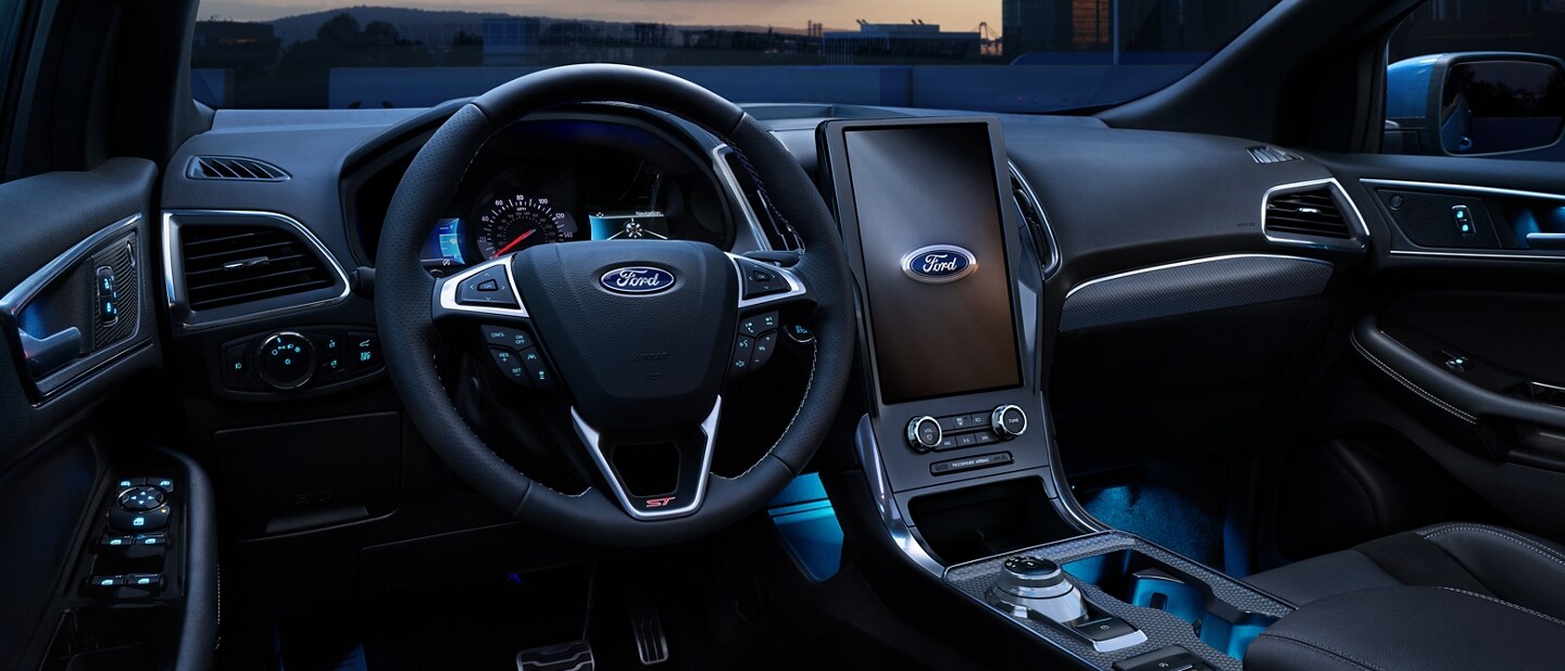 Interior de una Ford Edge 2022