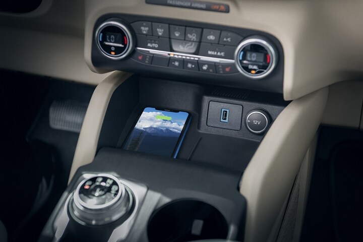 2020 Ford® Escape SUV | Photos, Videos, Colors & 360° Views | Ford.com