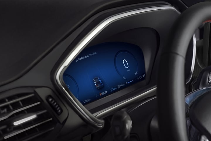 Vista interior de una Ford Escape® 2023 que muestra el panel de instrumentos digital