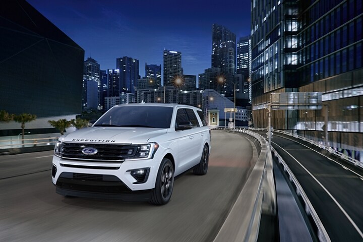 Show Interior Color Of Medium Stone On A 2022 Ford Expedition Max Limited
