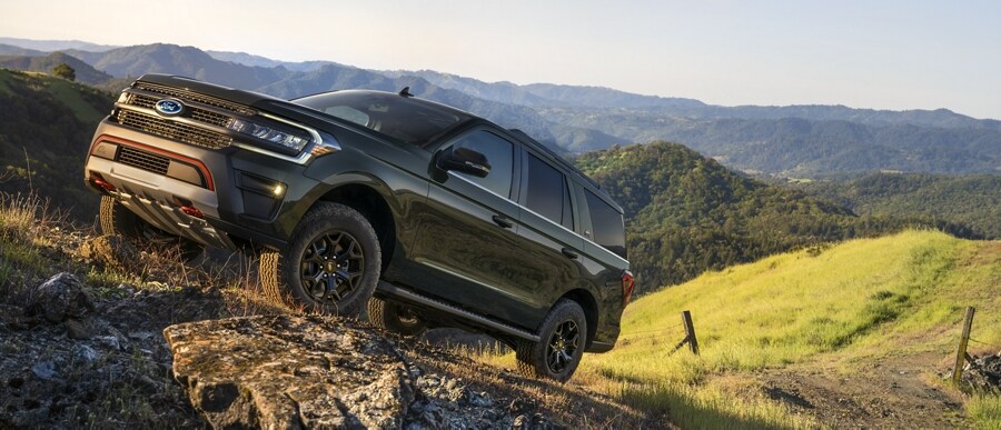 A 2024 Ford Expedition being driven up a steep grade